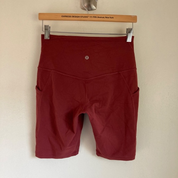 Lululemon Women’s shorts - Picture 2 of 5